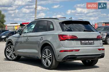 Внедорожник / Кроссовер Audi Q5 2022 в 