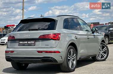 Внедорожник / Кроссовер Audi Q5 2022 в 