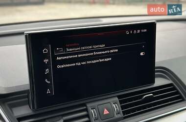 Внедорожник / Кроссовер Audi Q5 2022 в 