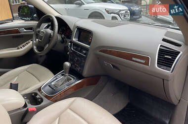 Внедорожник / Кроссовер Audi Q5 2012 в 