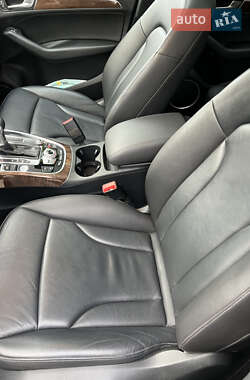 Внедорожник / Кроссовер Audi Q5 2016 в 