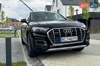 Внедорожник / Кроссовер Audi Q5 2021 в 