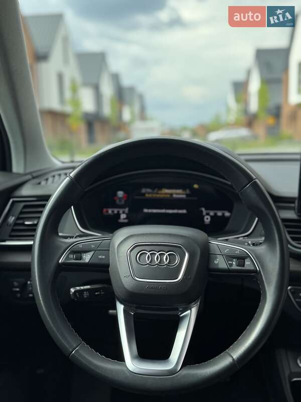 Внедорожник / Кроссовер Audi Q5 2021 в Львове