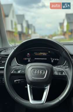 Внедорожник / Кроссовер Audi Q5 2021 в 