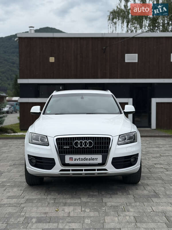 Внедорожник / Кроссовер Audi Q5 2012 в Тячеве