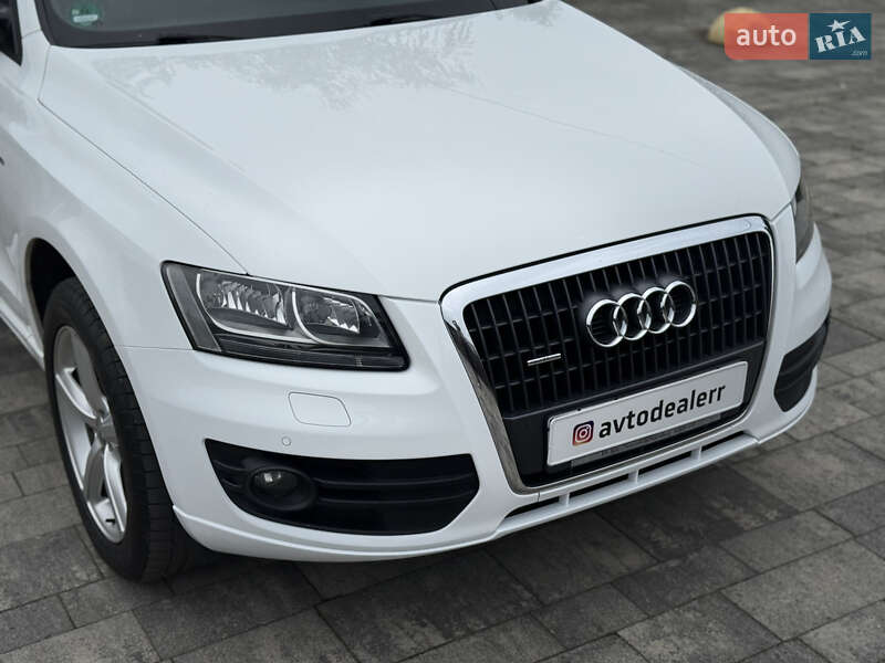 Внедорожник / Кроссовер Audi Q5 2012 в Тячеве