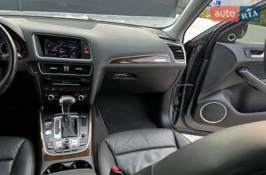 Внедорожник / Кроссовер Audi Q5 2015 в 