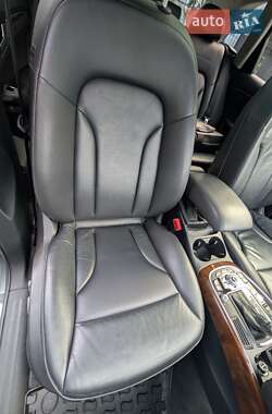 Позашляховик / Кросовер Audi Q5 2015 в 