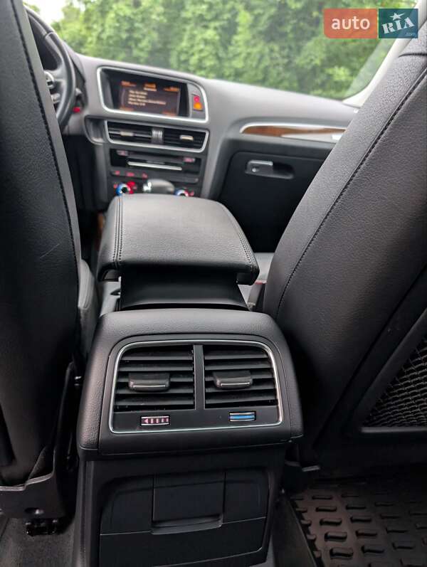 Внедорожник / Кроссовер Audi Q5 2015 в Киеве