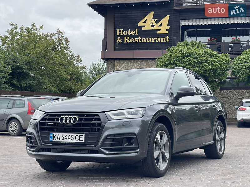 Внедорожник / Кроссовер Audi Q5 2020 в 