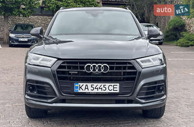 Внедорожник / Кроссовер Audi Q5 2020 в 
