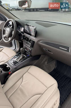 Позашляховик / Кросовер Audi Q5 2012 в 