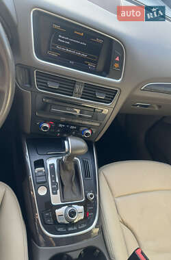 Позашляховик / Кросовер Audi Q5 2014 в 