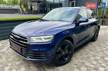 Позашляховик / Кросовер Audi Q5 2017 в 