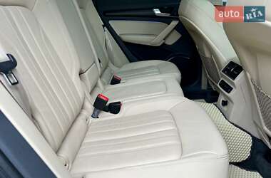 Позашляховик / Кросовер Audi Q5 2017 в 
