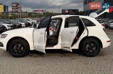 Внедорожник / Кроссовер Audi Q5 2016 в 
