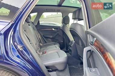 Внедорожник / Кроссовер Audi Q5 2017 в 