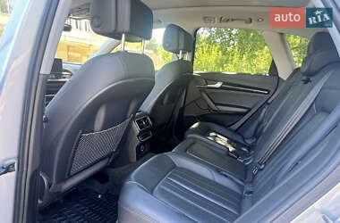 Внедорожник / Кроссовер Audi Q5 2018 в 