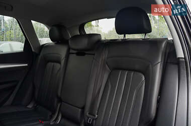 Позашляховик / Кросовер Audi Q5 2018 в 
