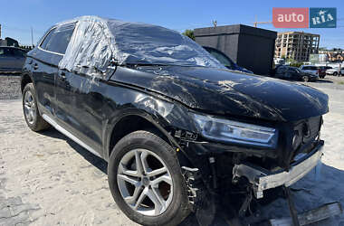 Внедорожник / Кроссовер Audi Q5 2019 в 