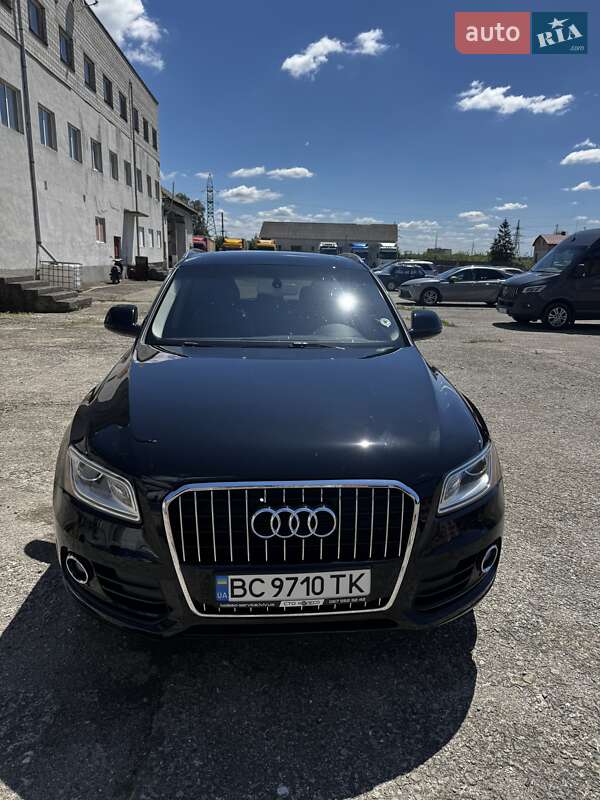 Внедорожник / Кроссовер Audi Q5 2015 в 