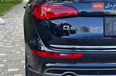 Внедорожник / Кроссовер Audi Q5 2015 в 