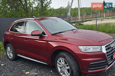Внедорожник / Кроссовер Audi Q5 2020 в 
