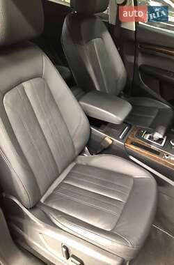 Внедорожник / Кроссовер Audi Q5 2020 в 