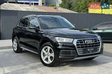 Позашляховик / Кросовер Audi Q5 2020 в 
