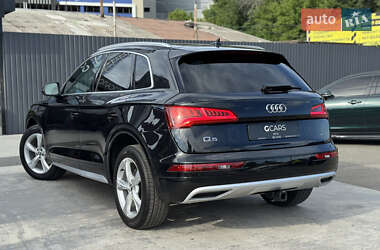 Позашляховик / Кросовер Audi Q5 2020 в 