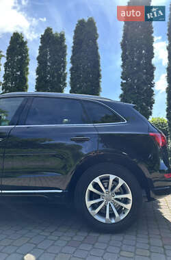 Позашляховик / Кросовер Audi Q5 2015 в 