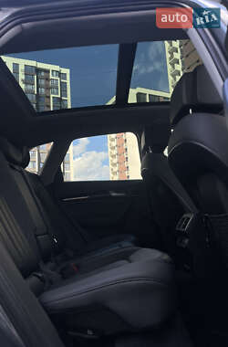 Внедорожник / Кроссовер Audi Q5 2019 в 