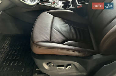 Внедорожник / Кроссовер Audi Q5 2015 в 