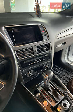 Внедорожник / Кроссовер Audi Q5 2015 в 