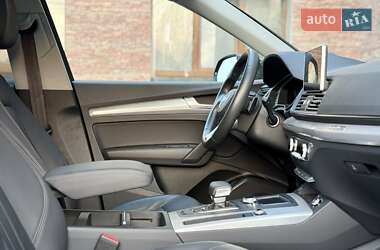 Внедорожник / Кроссовер Audi Q5 2020 в 