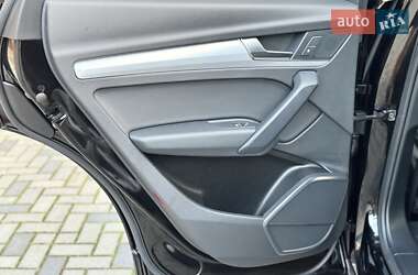 Внедорожник / Кроссовер Audi Q5 2020 в 