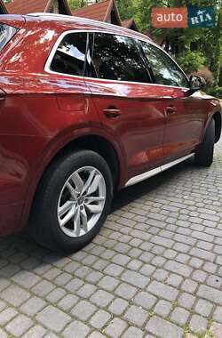 Внедорожник / Кроссовер Audi Q5 2020 в 