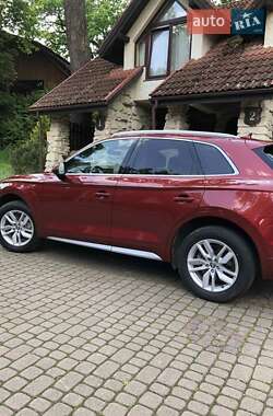Внедорожник / Кроссовер Audi Q5 2020 в 
