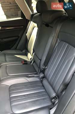 Внедорожник / Кроссовер Audi Q5 2020 в 