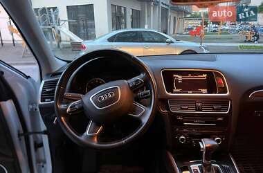 Внедорожник / Кроссовер Audi Q5 2016 в 