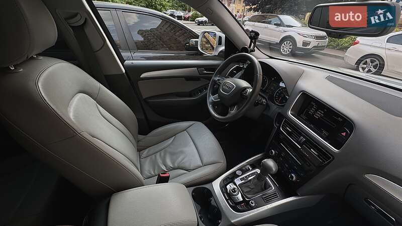 Внедорожник / Кроссовер Audi Q5 2014 в Киеве