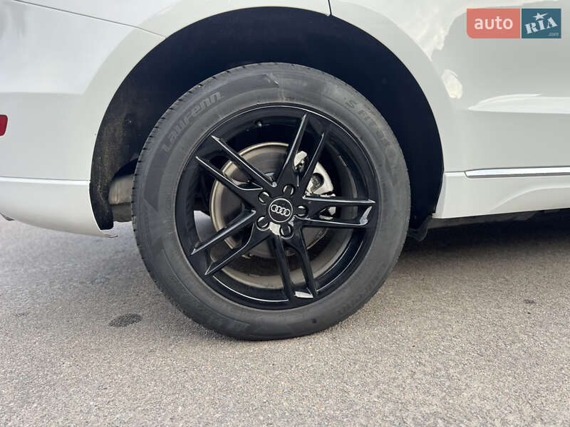 Позашляховик / Кросовер Audi Q5 2017 в Умані
