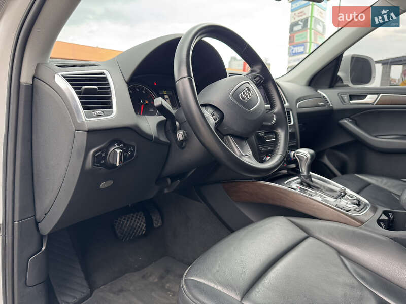 Позашляховик / Кросовер Audi Q5 2017 в Умані
