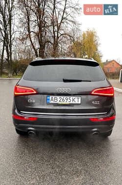 Позашляховик / Кросовер Audi Q5 2015 в 