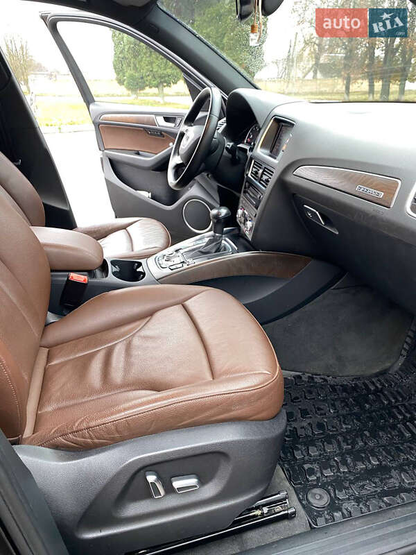 Внедорожник / Кроссовер Audi Q5 2015 в Киеве