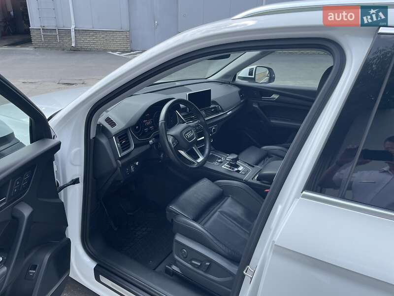 Позашляховик / Кросовер Audi Q5 2018 в Харкові