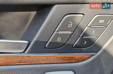 Внедорожник / Кроссовер Audi Q5 2021 в 
