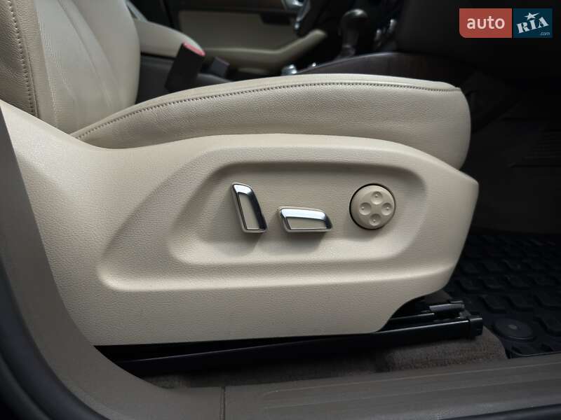 Внедорожник / Кроссовер Audi Q5 2012 в Ровно