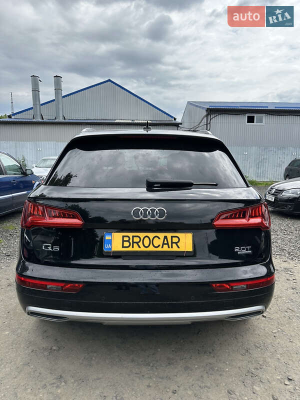 Позашляховик / Кросовер Audi Q5 2018 в Луцьку