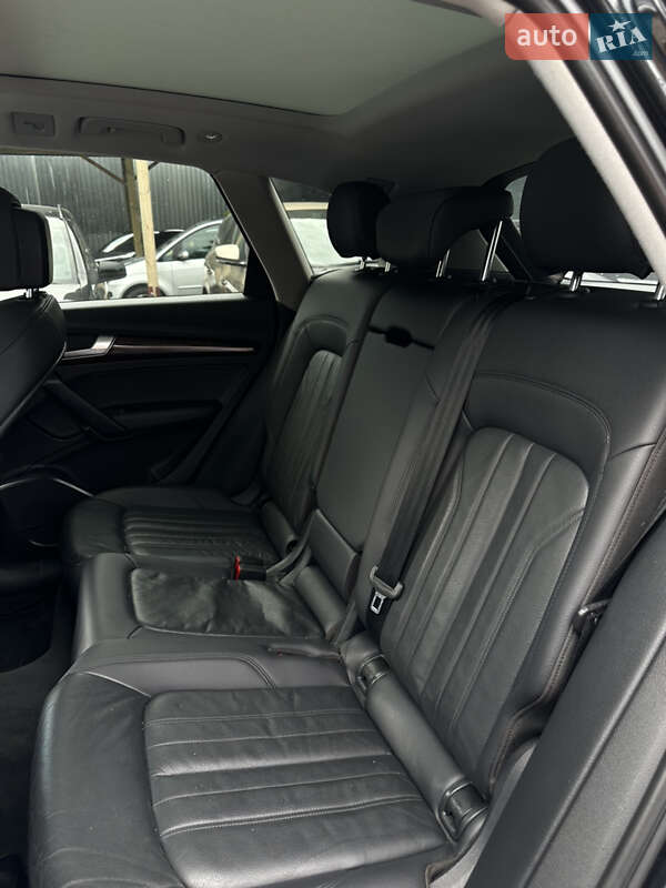 Позашляховик / Кросовер Audi Q5 2018 в Луцьку